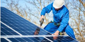 Installation Maintenance Panneaux Solaires Photovoltaïques à Saint-Saturnin-les-Avignon